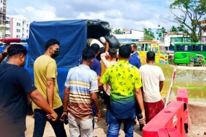 মাধবপুরে আবাসিক হোটেলে অনৈতিক কাজ, নারী-পুরুষসহ ১০ আটক