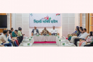 প্রবাসীদের নিরাপত্তায় কূটনৈতিকভাবে সর্বোচ্চ চেষ্টা করছে সরকার: প্রবাসী কল্যাণমন্ত্রী