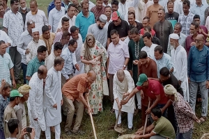 কুলাউড়ায় ২ কোটি টাকার খাল খনন প্রকল্পের উদ্বোধনে এমপি শওকতুল ইসলাম 