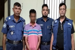  বিয়ানীবাজারে ১ হাজার ৯শ’ পিস ইয়াবাসহ গ্রেফতার ১