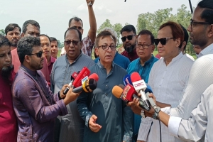 জ্বালানির অজুহাতে পণ্যের দাম বাড়ানো গ্রহণযোগ্য নয়: বাণিজ্যমন্ত্রী খন্দকার মুক্তাদির
