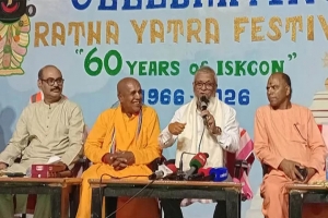 দুবাইয়ে ভিসার মেয়াদ বাড়ানোর আলোচনা চলছে: প্রবাসীকল্যাণমন্ত্রী