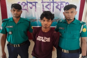 নগরীতে র‍্যাব সদস্য হত্যার পর শিশুকে জিম্মি করে পালানোর চেষ্টা : ঘাতক আটক