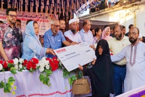  তারেক রহমানের সরকার প্রবাসীদের পাশে রয়েছে: মন্ত্রী আরিফুল হক চৌধুরী 