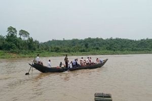 কানাইঘাট লোভাছড়া পাথর কোয়ারী পরিদর্শনে বিশেষজ্ঞ কমিটির সদস্যরা