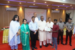 সিলেটে পুনাকের &lsquo;স্বাবলম্বী&rsquo; কর্মসূচি: ১৫ জন অসহায় ব্যক্তির মাঝে রিকশা বিতরণ