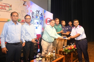 কাজী নজরুল ইসলাম ছিলেন অসাম্প্রদায়িক ও বহুমাত্রিক প্রতিভার অধিকারী: বিভাগীয় কমিশনার