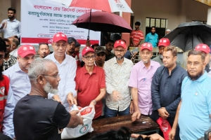 শুধু বন্যা নয়, যেকোন দুর্যোগে রেড ক্রিসেন্ট সবার আগে মানুষের পাশে দাঁড়াবে: ব্যারিস্টার এম এ সালাম