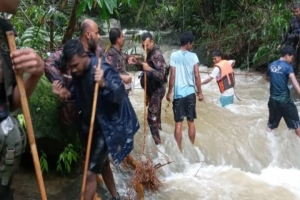 বন্যাকবলিত সিলেট বিভাগের ৩ জেলায় উদ্ধার ও ত্রাণ কার্যক্রমে বিজিবি মোতায়েন