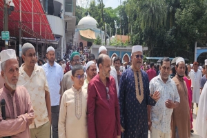 মাজার জিয়ারতের মাধ্যমে প্রচারণা শুরু করলেন সিলেট সিটি কর্পোরেশন'র মেয়র পদপ্রার্থী রফিকুল ইসলাম ফেনু